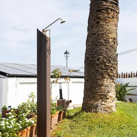Eden Sagitta Alfa Retreat Holiday home *